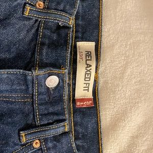 Men’s Levi’s relaxed fit 550 dark wash size 36 X 34.